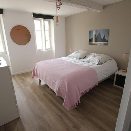 Maison Avec Piscine Et Jardin- 4 Chambres 8 Pers Cuers Εξωτερικό φωτογραφία