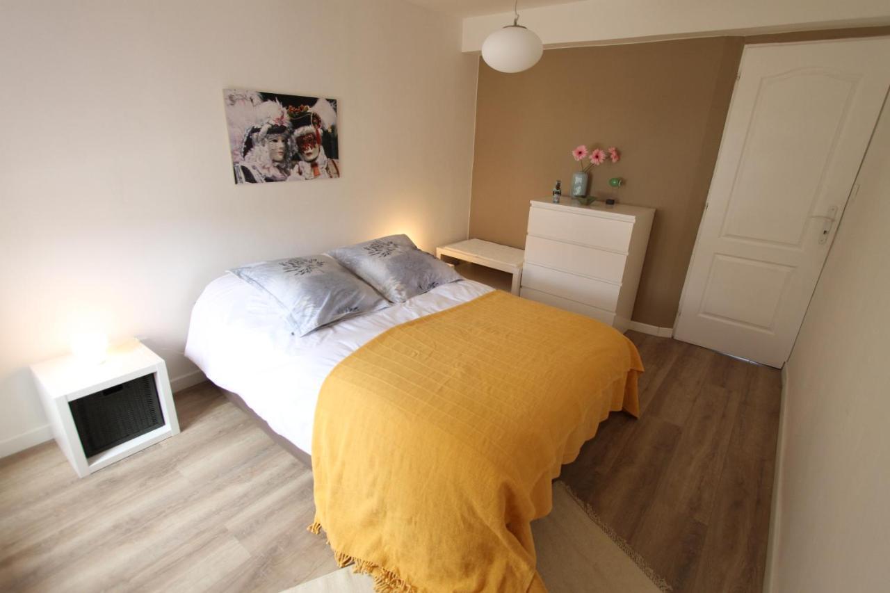 Maison Avec Piscine Et Jardin- 4 Chambres 8 Pers Cuers Εξωτερικό φωτογραφία