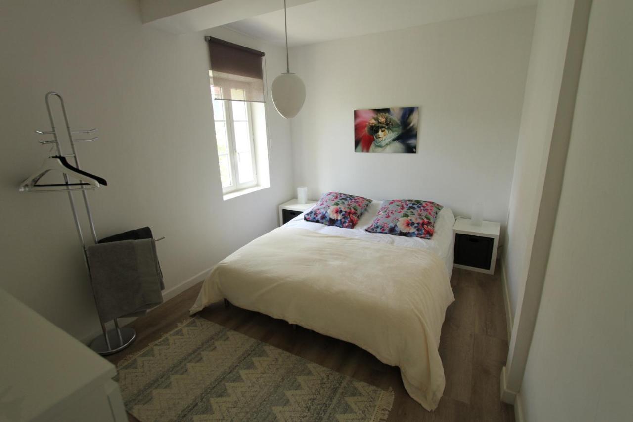 Maison Avec Piscine Et Jardin- 4 Chambres 8 Pers Cuers Εξωτερικό φωτογραφία